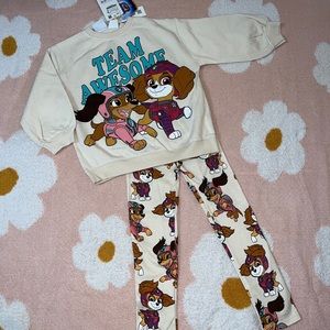 Zara Paw Patrol Nickelodeon Sweatshirt and Legging Set Ecru, Size 4-5T